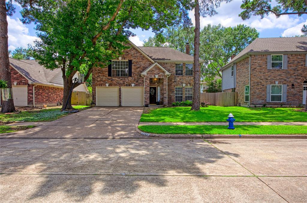 16823 Scenic Gardens Drive, Spring, Texas image 2