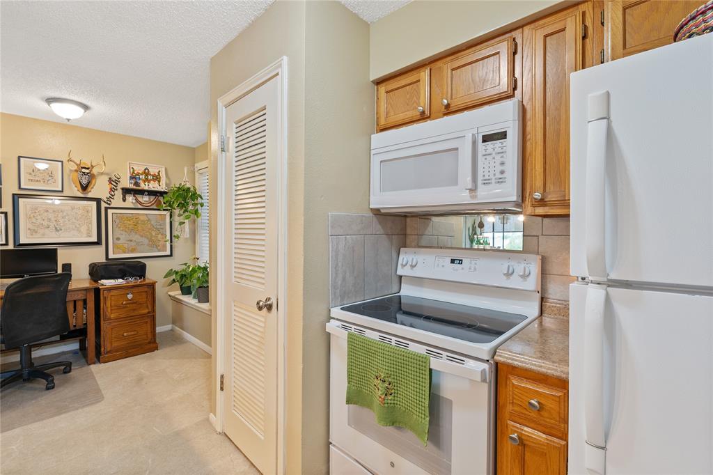 201 Lakeview Terrace #201F, Conroe, Texas image 16