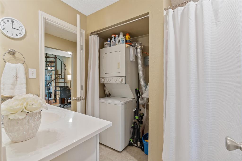 201 Lakeview Terrace #201F, Conroe, Texas image 12