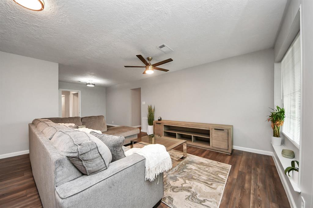 3111 Tanglebriar Drive, Pasadena, Texas image 24