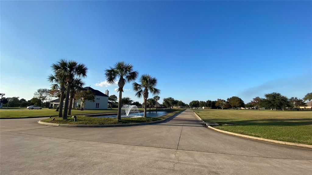 6327 Redfish Reef Drive, Beach City, Texas image 4