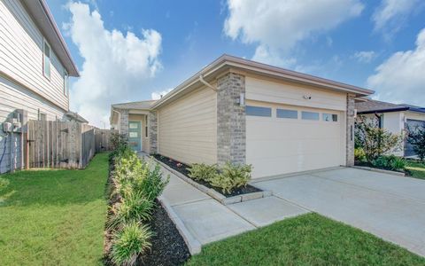 Photo of 12817 Harlesden Lane, Houston, TX 77047 (MLS # 70176046)