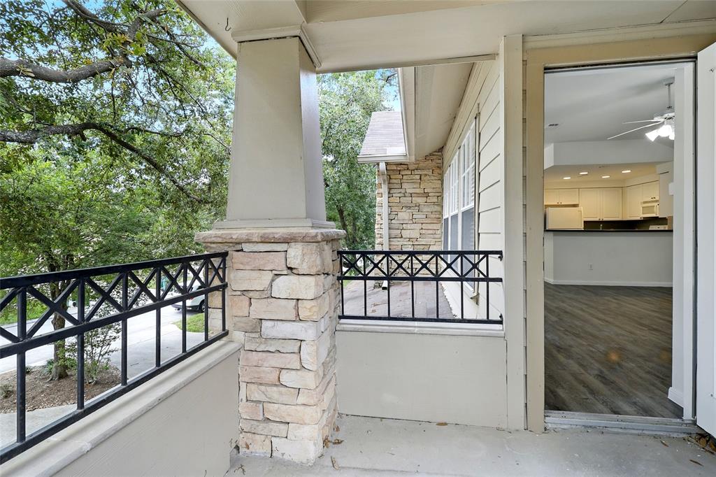 74 Scarlet Woods Court, The Woodlands, Texas image 12