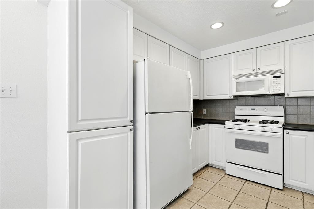 74 Scarlet Woods Court, The Woodlands, Texas image 17