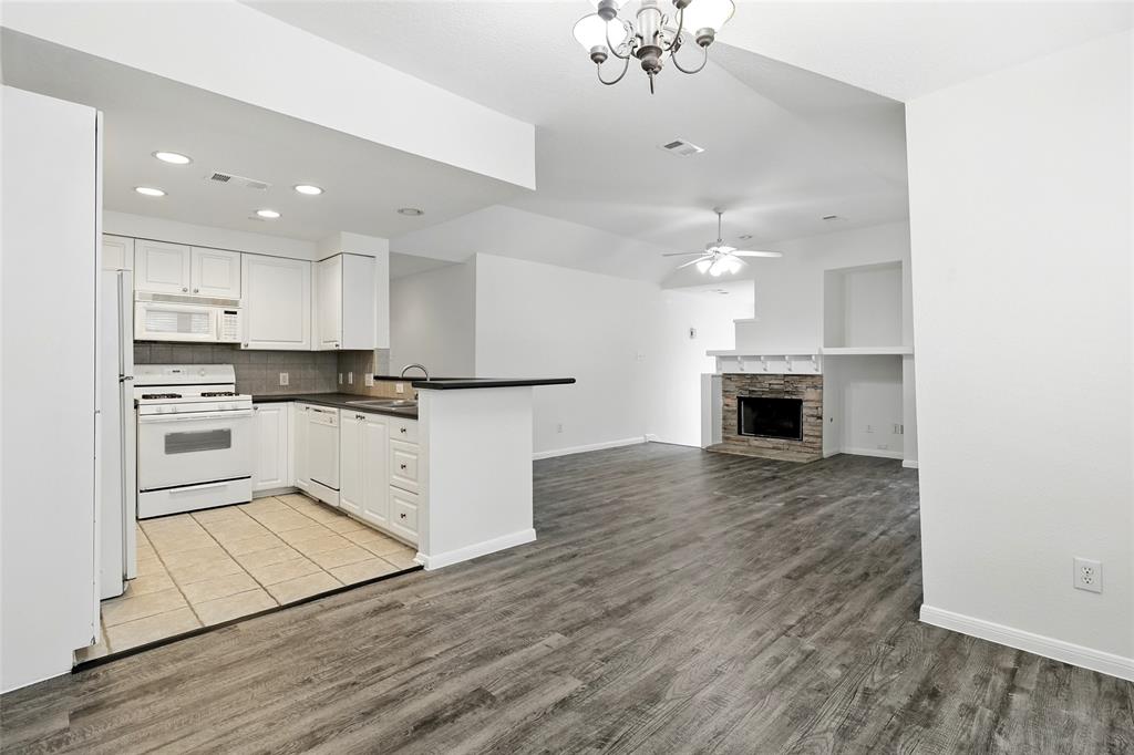 74 Scarlet Woods Court, The Woodlands, Texas image 14