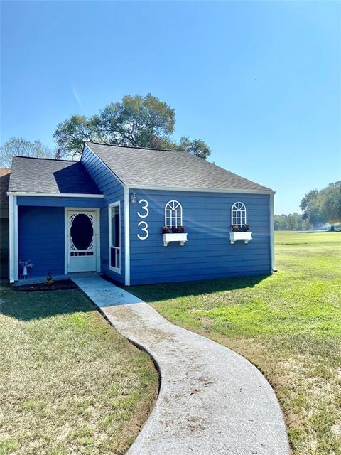 Townhouse in Trinity TX 33 Driving Range Lane Ln.jpg