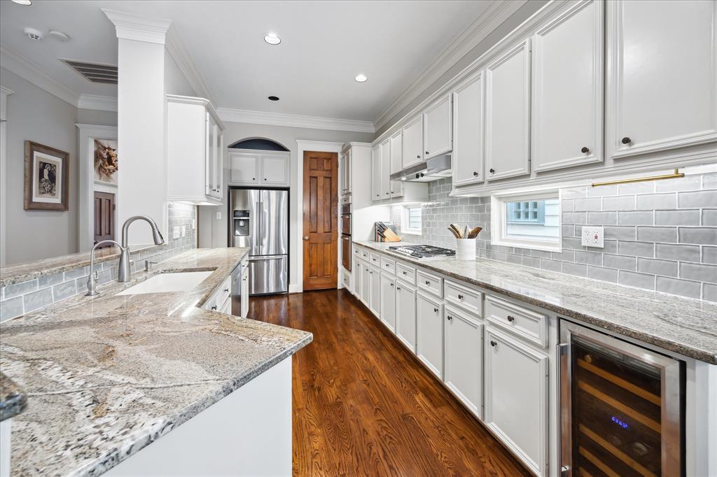 419 Cortlandt Street, Houston, Texas image 10
