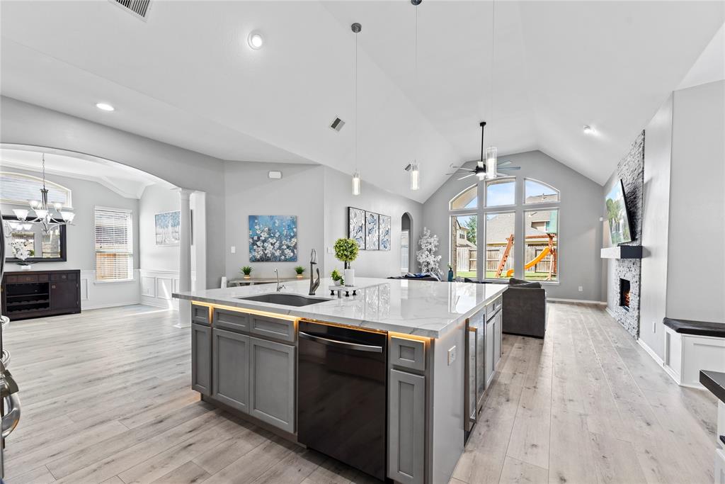 10506 Star Thistle Court, Cypress, Texas image 10