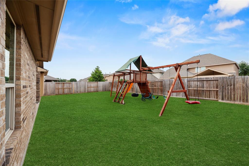 10506 Star Thistle Court, Cypress, Texas image 36