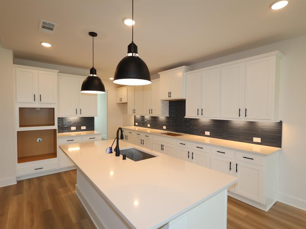 8518 Pier Cove Drive