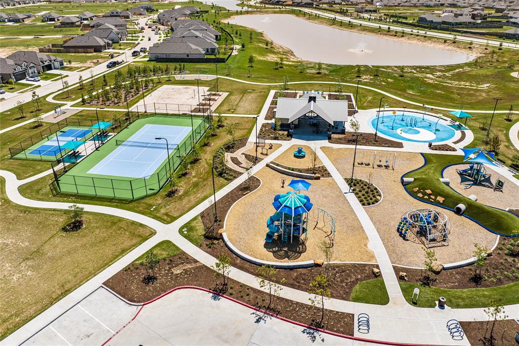 8518 Pier Cove Drive, Cypress, Texas image 6