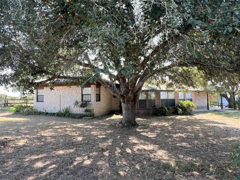 A home in La Grange