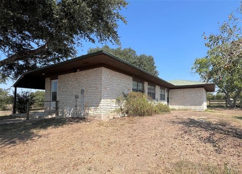 A home in La Grange