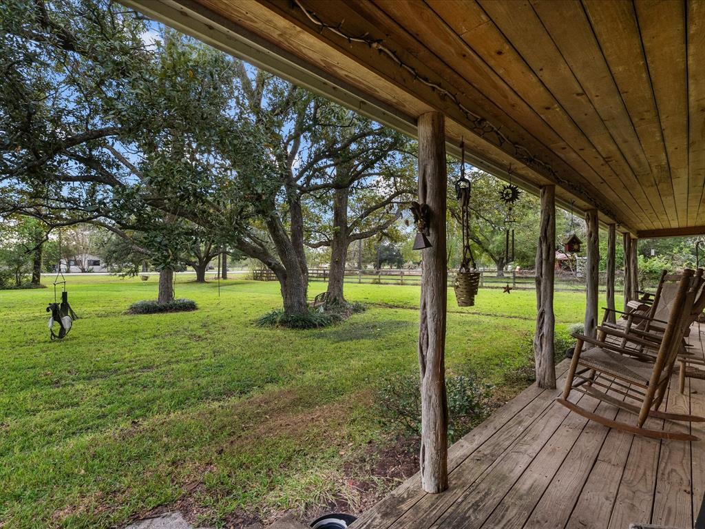 3188 County Road 181, Alvin, Texas image 8