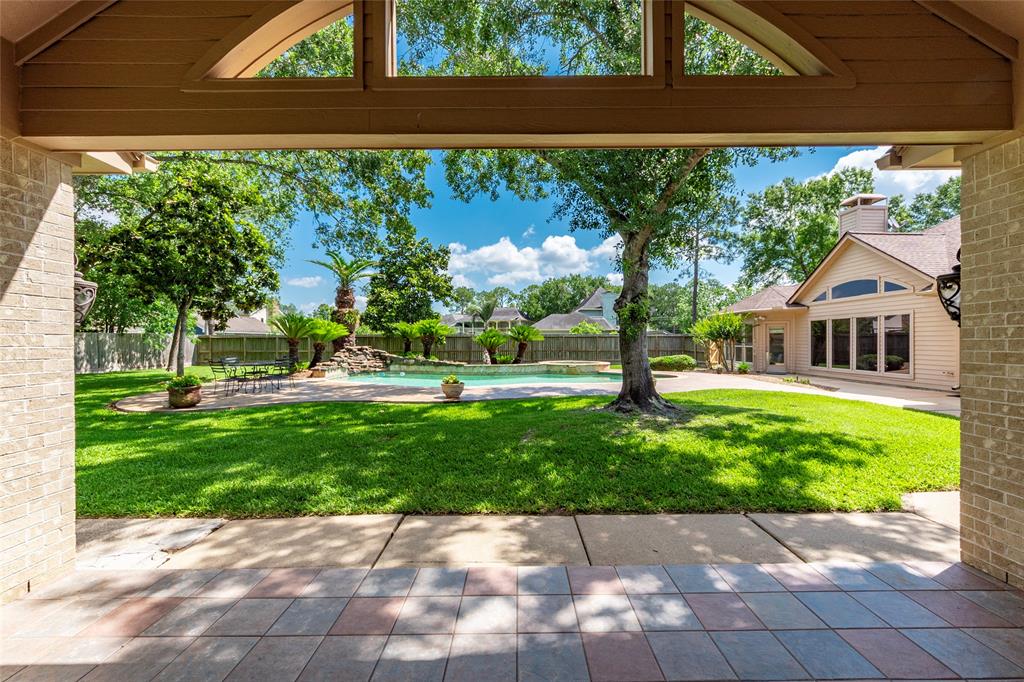 904 Pine Hollow Drive