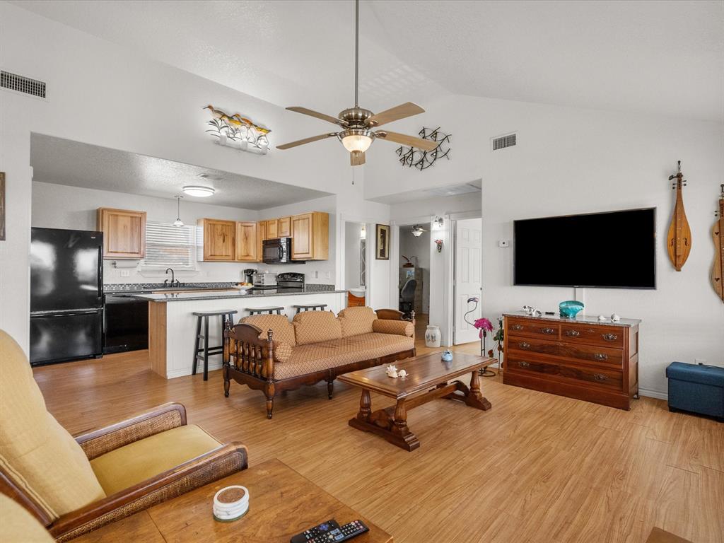 1206 Middle Drive, Surfside Beach, Texas image 11