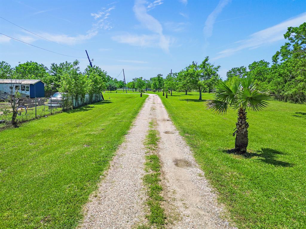 494 County Road 4891, Dayton, Texas image 32