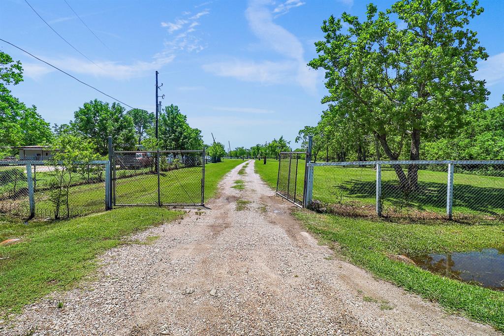 494 County Road 4891, Dayton, Texas image 27