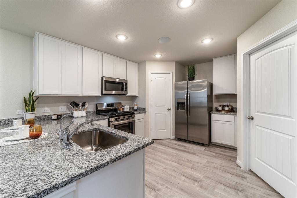 5329 Basquiat Drive, Houston, Texas image 6