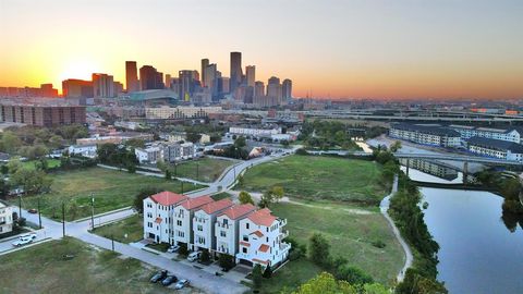 631 N Live Oak Street Houston TX 77003