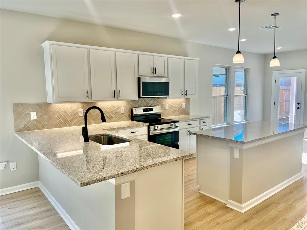 10918 Tawny Ridge, Beasley, Texas image 3