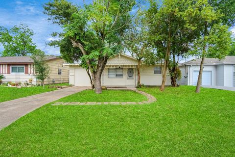 A home in Deer Park