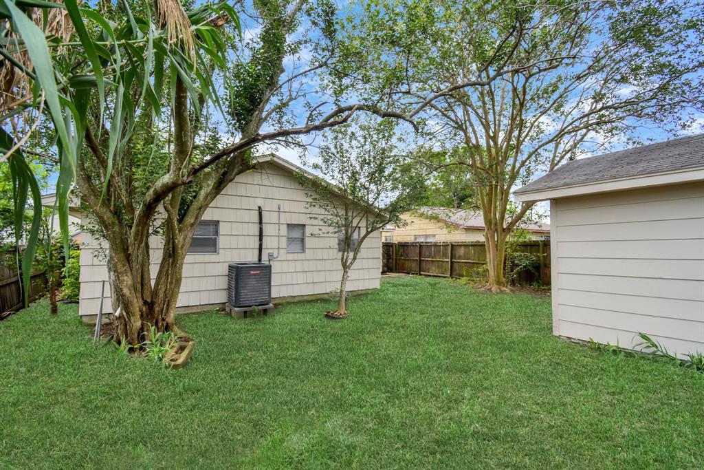 833 Dutch Street, Deer Park, Texas image 33