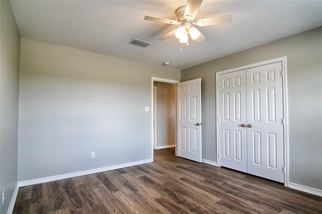 221 W Wagner Street, Shiner, Texas image 17