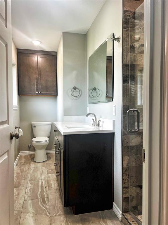 221 W Wagner Street, Shiner, Texas image 12