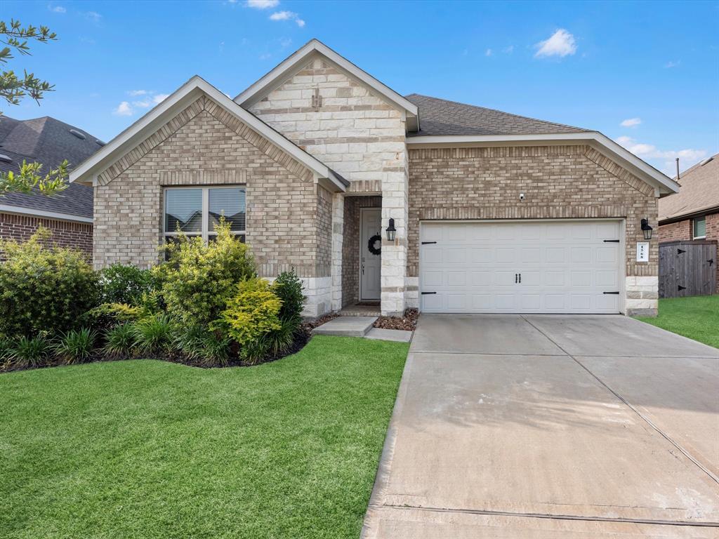 1568 Oakdale Crest Road