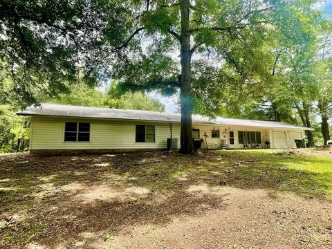 A home in Woodville