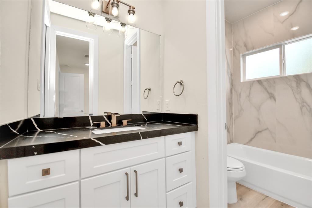6551 Sealey Street, Houston, Texas image 36