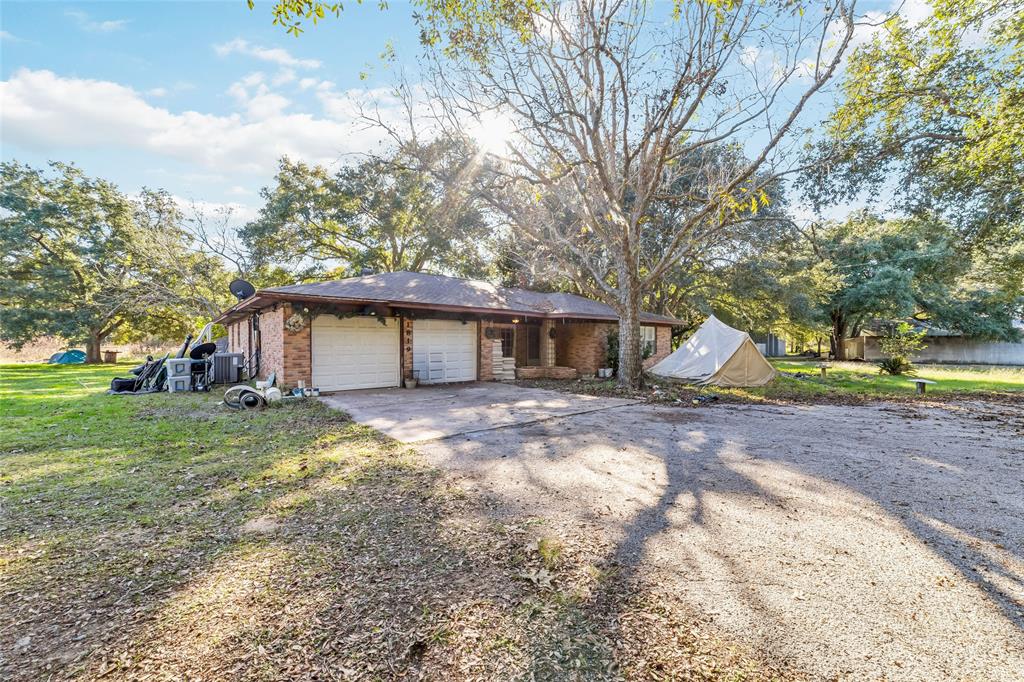 1819 Y U Jones Road, Richmond, Texas image 8