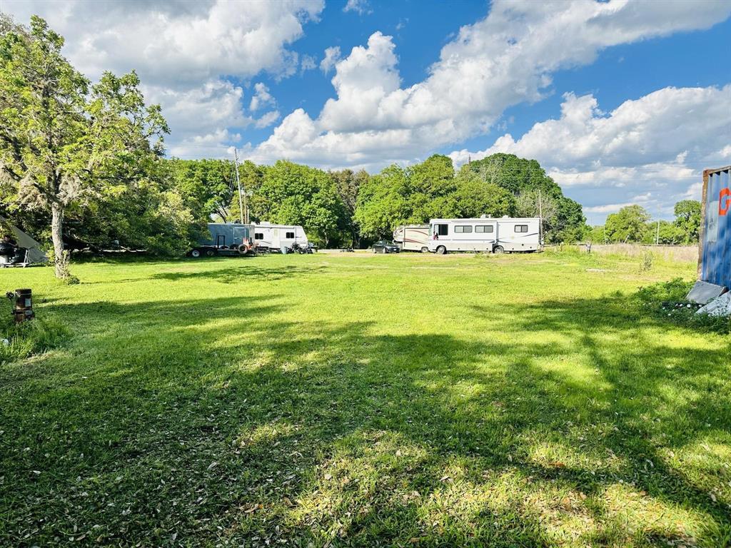 1819 Y U Jones Road, Richmond, Texas image 3