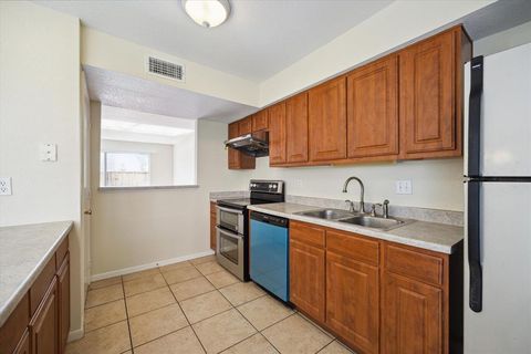 Condominium in Galveston TX 3310 Ashton Place 3.jpg