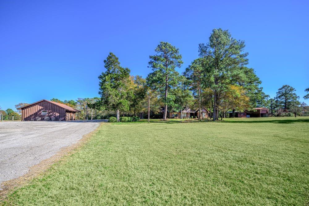 414 Giese Lane, Warda, Texas image 23