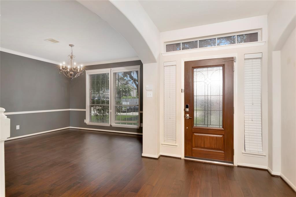 216 Willow Pointe Drive