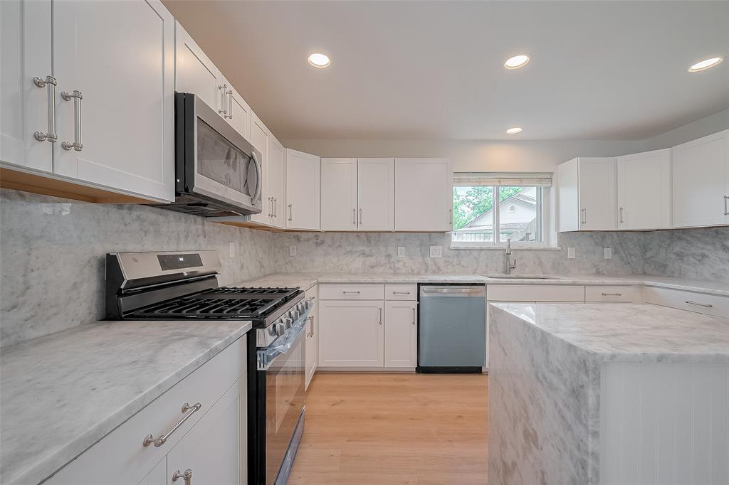 2543 Forge Stone Drive, Friendswood, Texas image 26