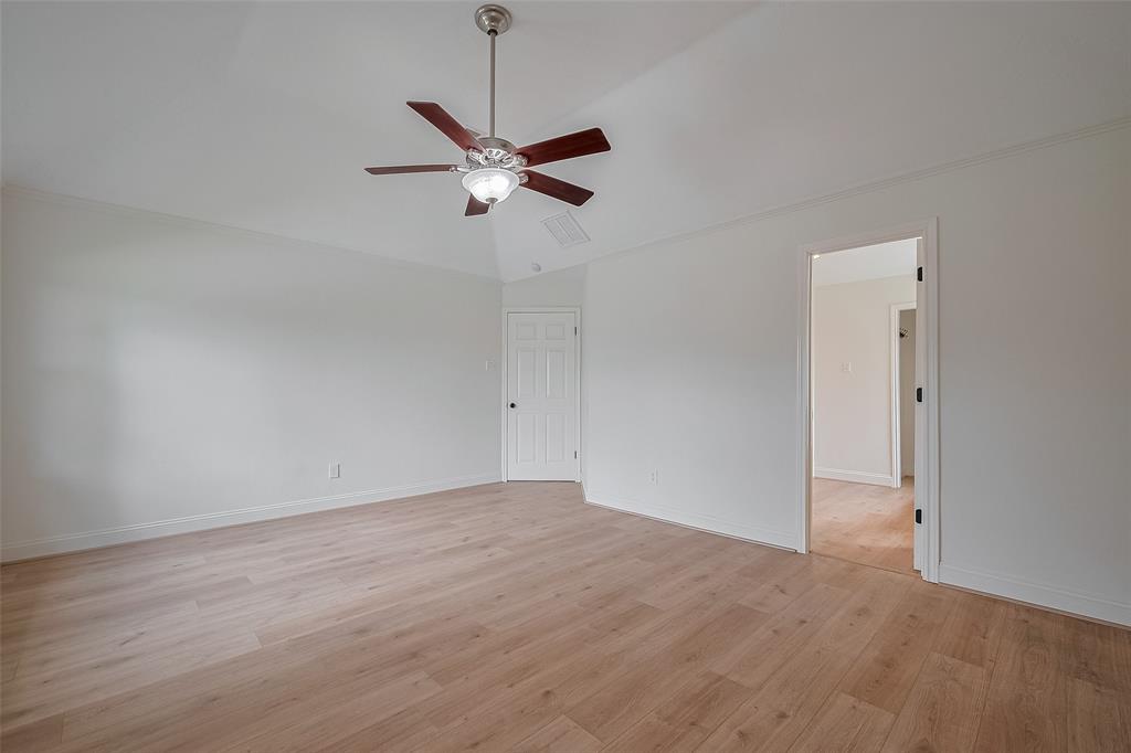 2543 Forge Stone Drive, Friendswood, Texas image 12