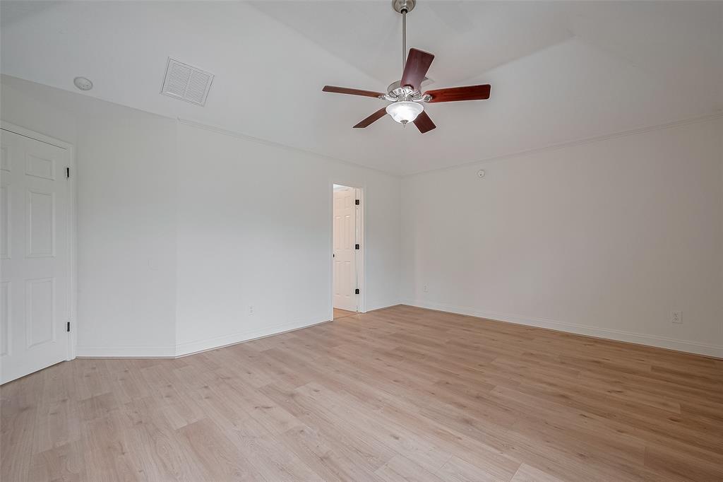 2543 Forge Stone Drive, Friendswood, Texas image 10