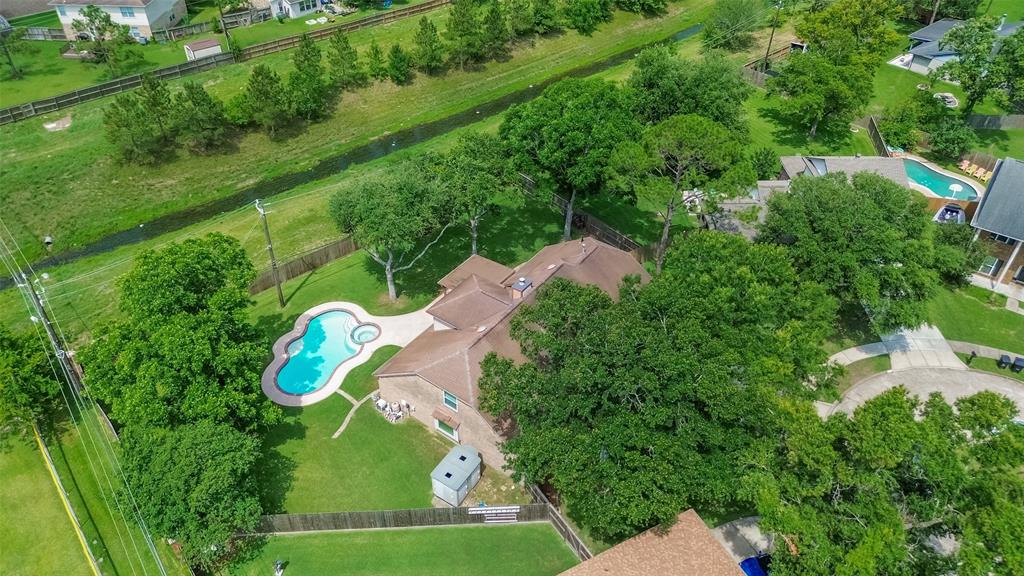 2543 Forge Stone Drive, Friendswood, Texas image 48