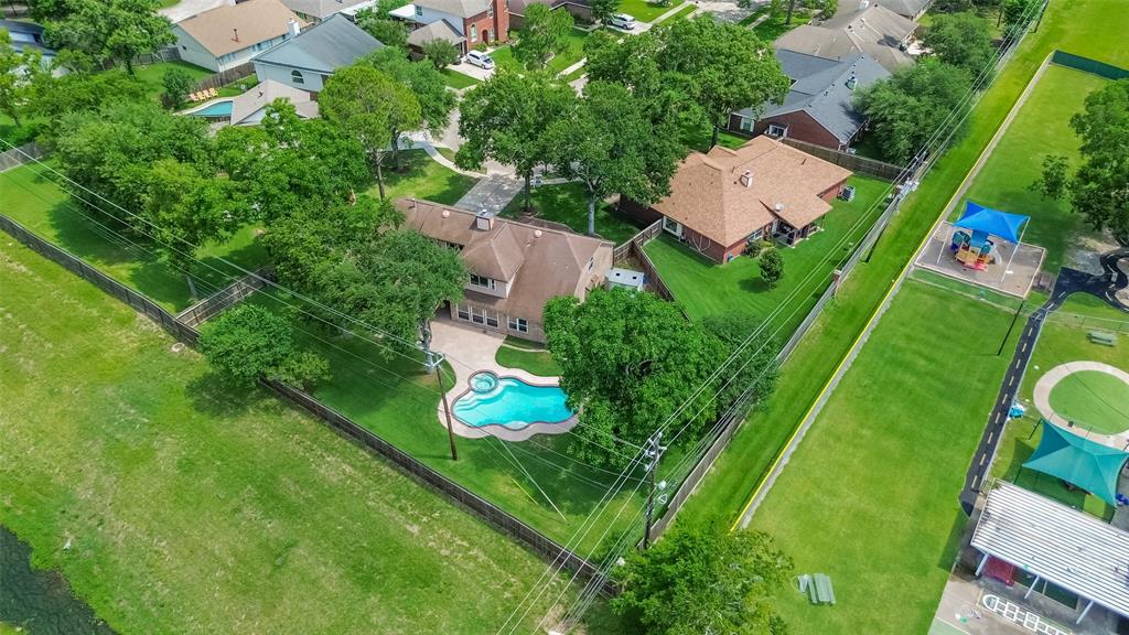 2543 Forge Stone Drive, Friendswood, Texas image 47