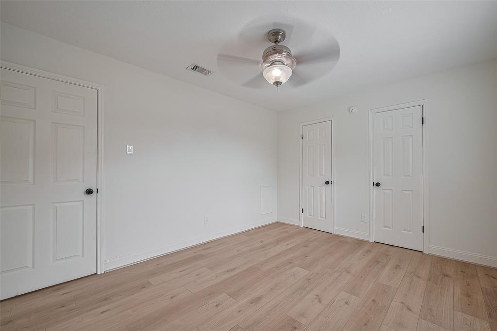 2543 Forge Stone Drive, Friendswood, Texas image 31