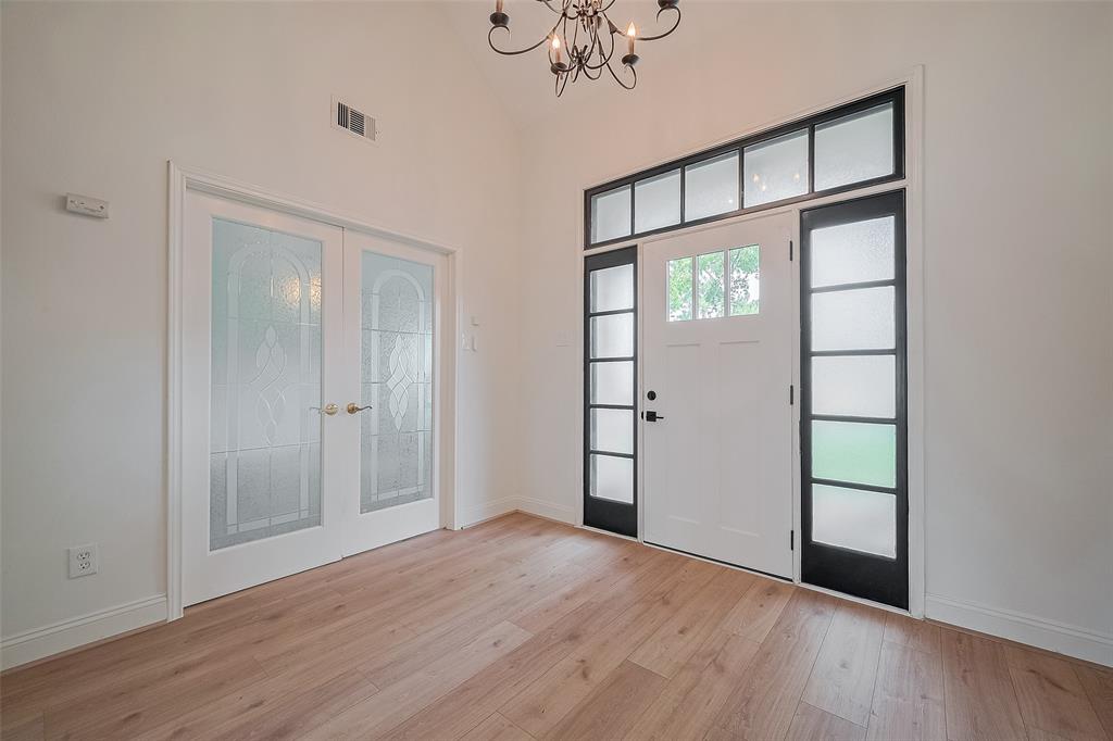 2543 Forge Stone Drive, Friendswood, Texas image 3