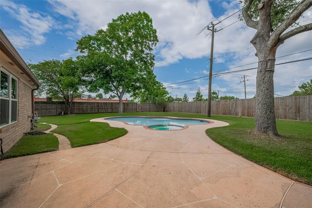 2543 Forge Stone Drive, Friendswood, Texas image 42