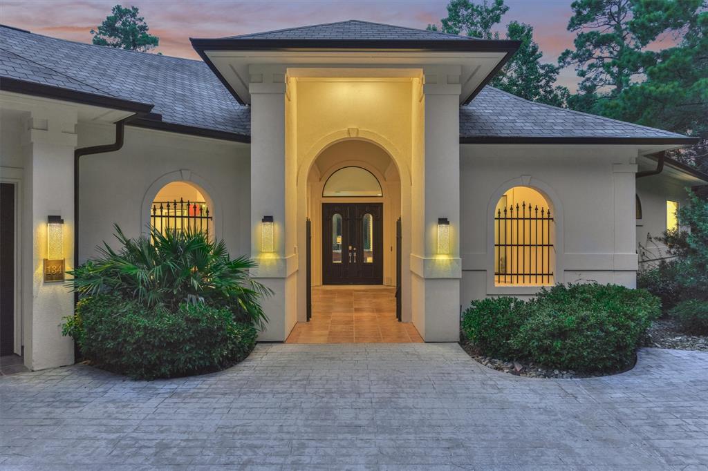 134 Trinity Oaks Court