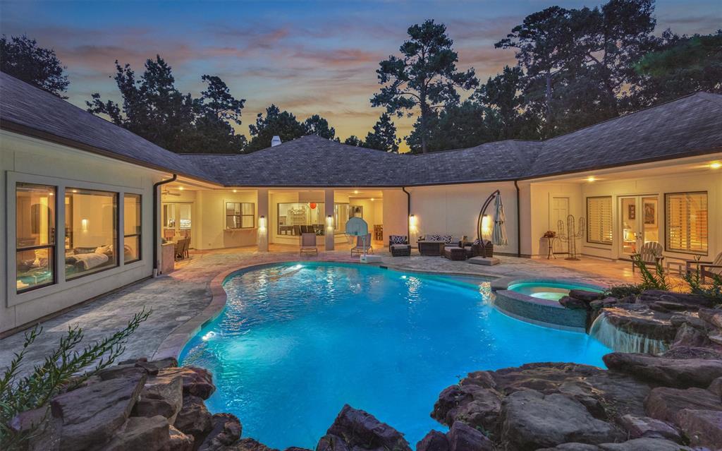 134 Trinity Oaks Court