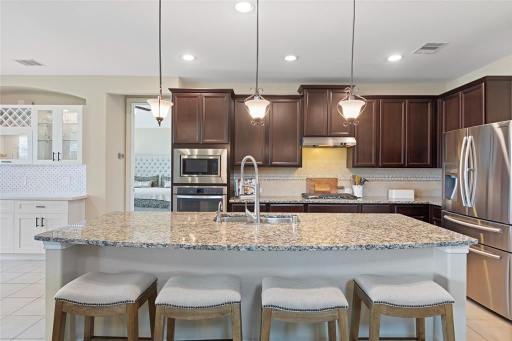 1905 Creekside Park Drive, Pearland, Texas image 14