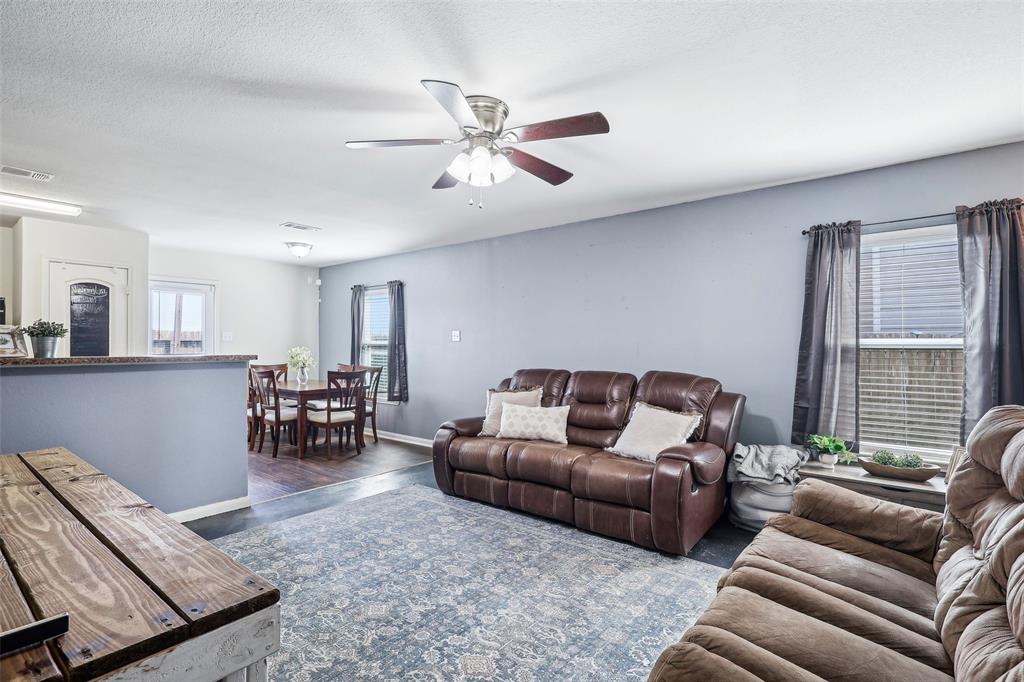 6138 Hidden Cove Road, Baytown, Texas image 3