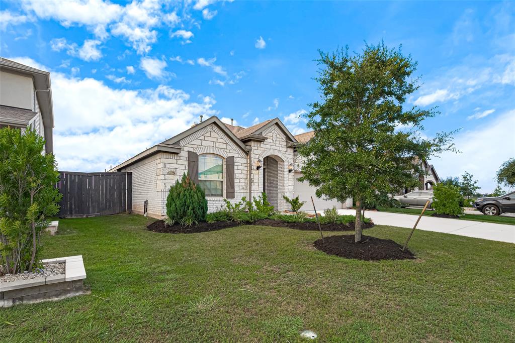 918 Vidalia Onion Drive, Richmond, Texas image 6